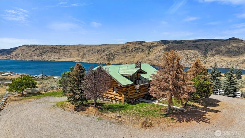 46575 Meadowlark Lane