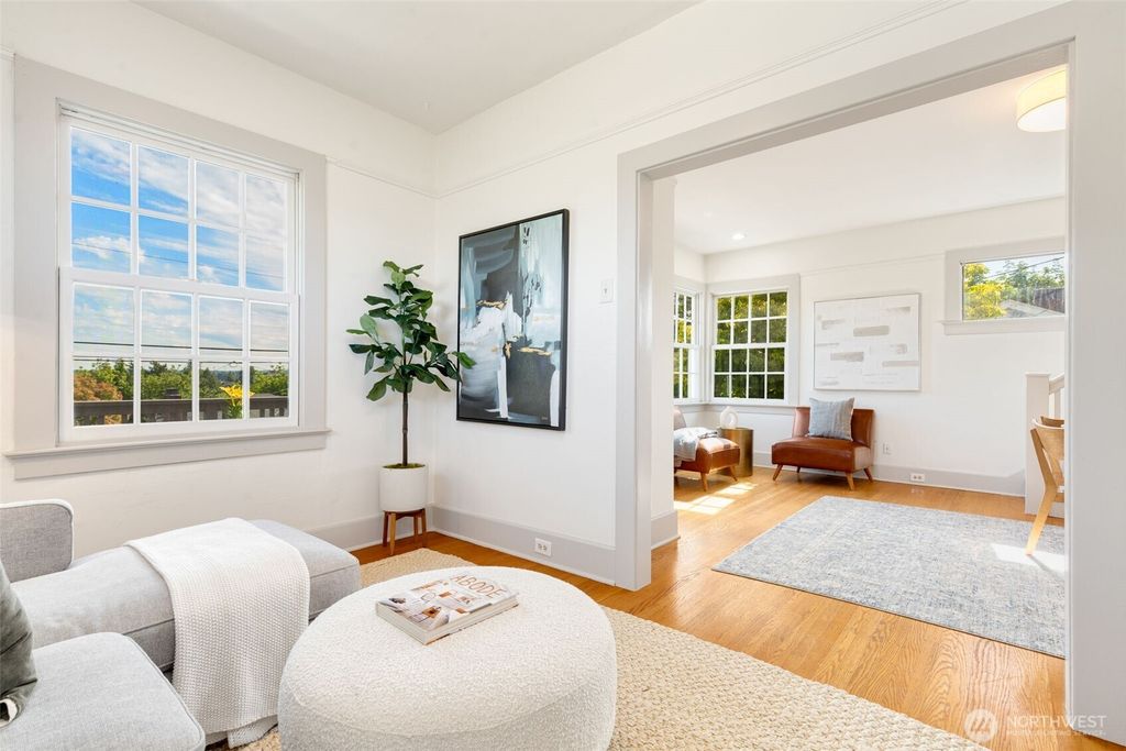 listing image 9368961248673914682