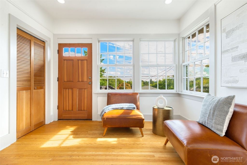 listing image 9368746467466971776