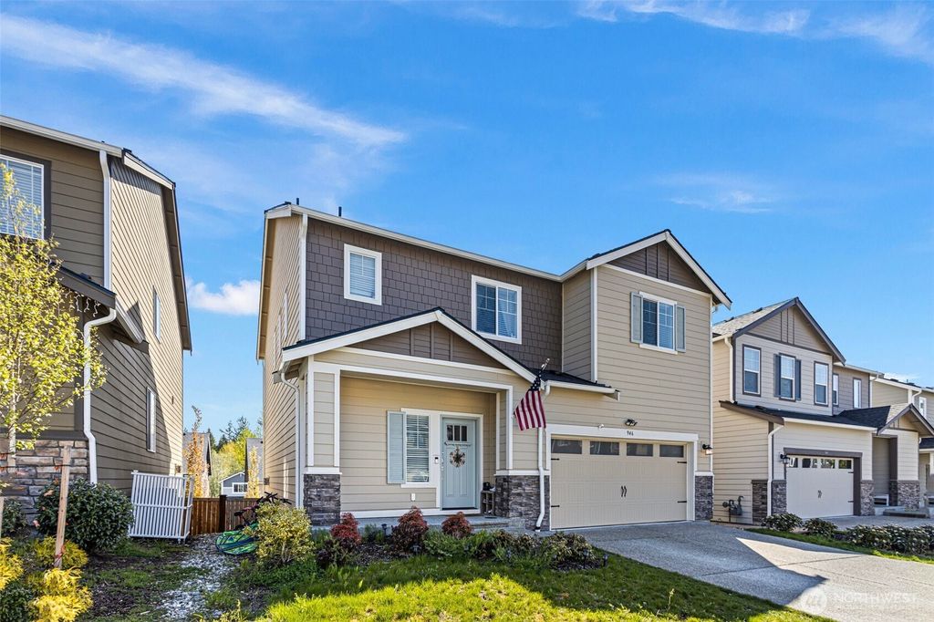 Photo of 946 122nd Avenue SE, Lake Stevens, WA 98258 (MLS # 2363388)