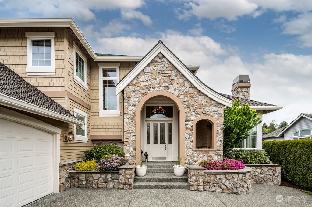 Photo of 4225 194th Place NE, Sammamish, WA 98074 (MLS # 2227397)