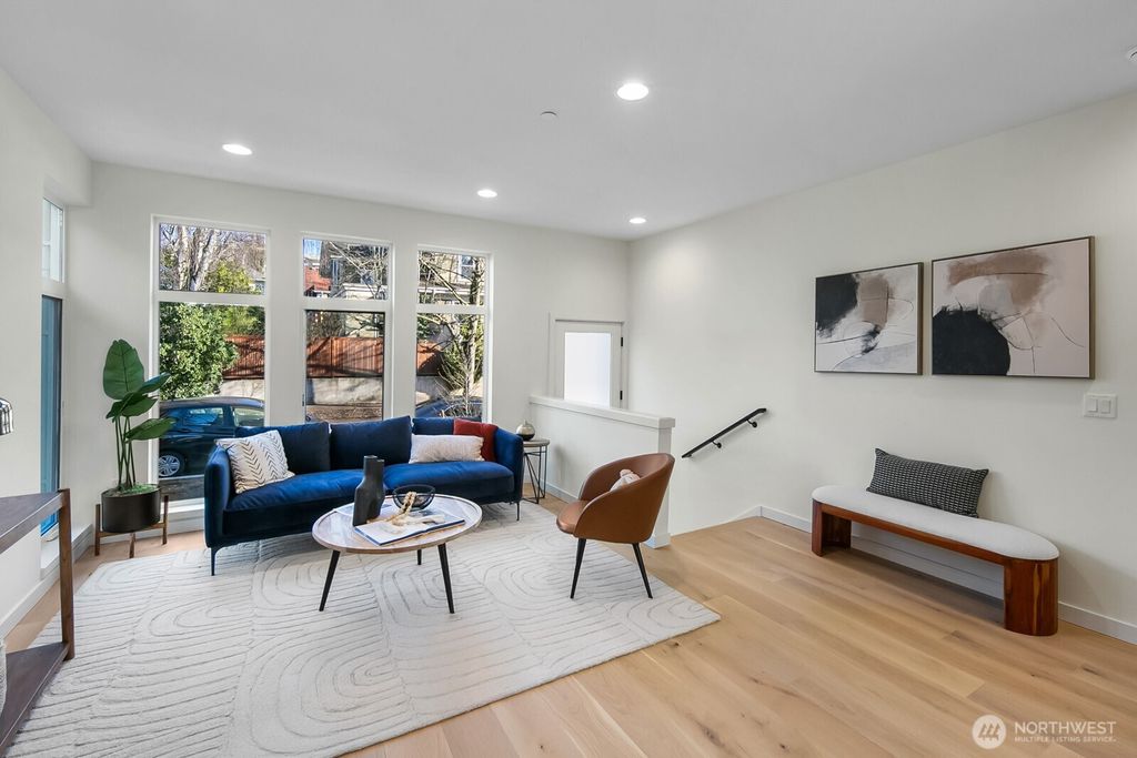 Photo of 501 11th Avenue E, Seattle, WA 98102 (MLS # 2429876)