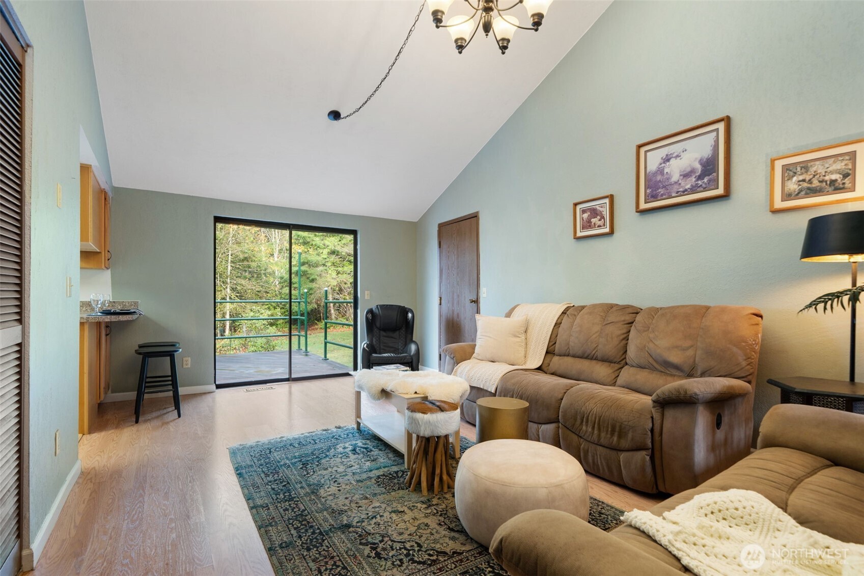 401 E Cove View Road