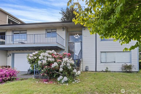 363 Lind Avenue NW Renton WA 98057