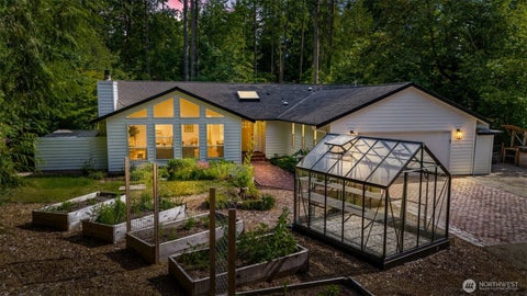 Photo of 25901 SE Tiger Mountain Road, Issaquah, WA 98027 (MLS # 2540499)