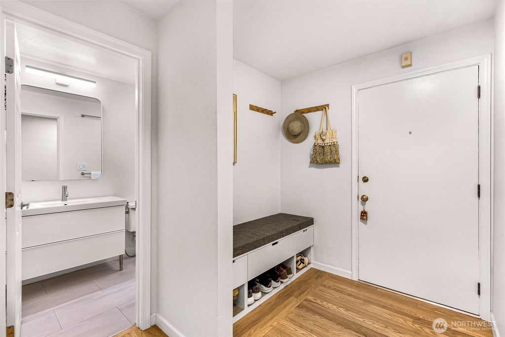 Photo of 911 N 73rd Street #401, Seattle, WA 98103 (MLS # 2445346)