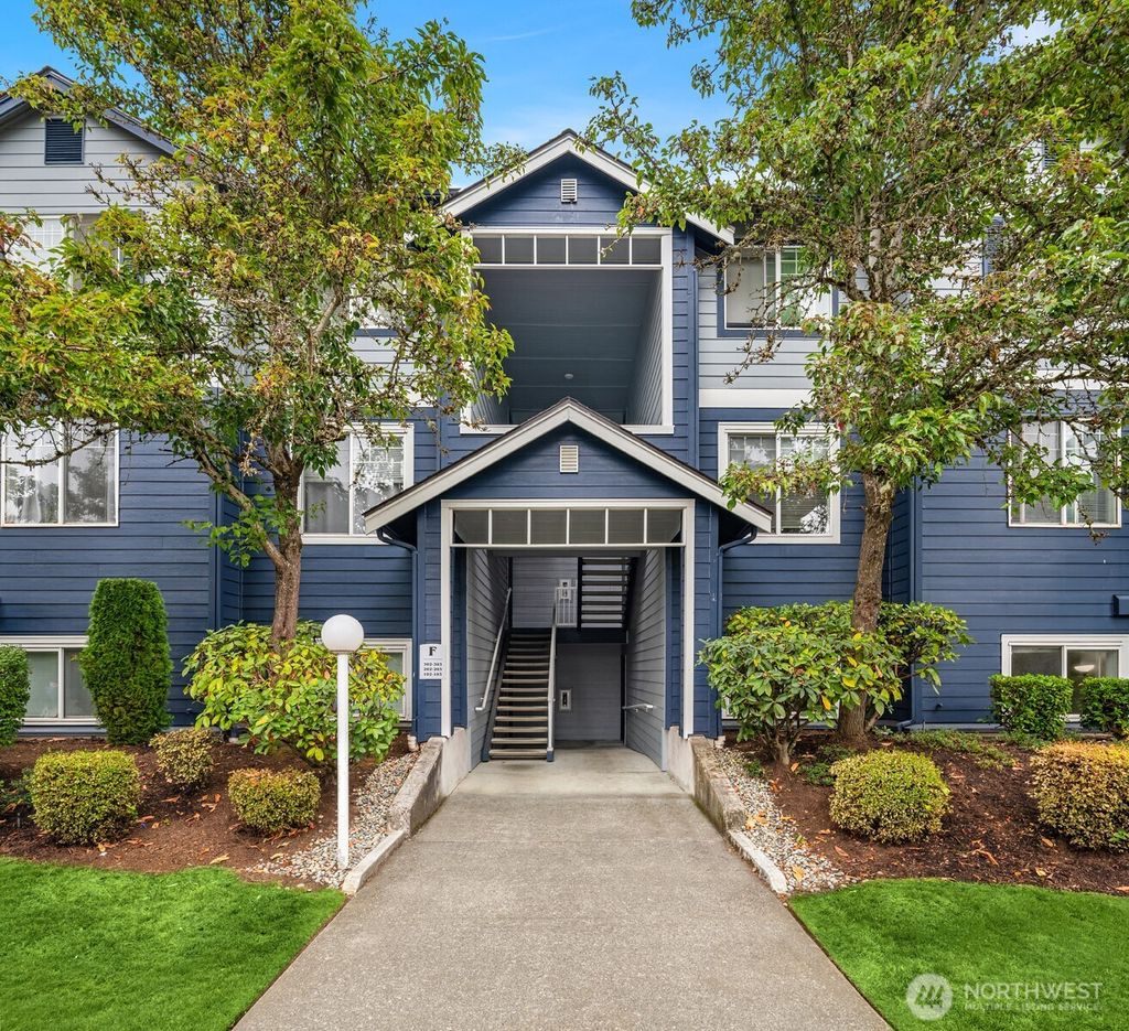Photo of 10825 SE 200th Street #F103, Kent, WA 98031 (MLS # 2428120)