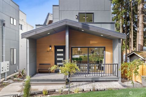 8451 24th Avenue SW Unit A, Seattle, WA 98106 - MLS#: 2319058