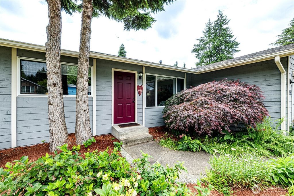 Photo of 1722 172nd Street SE, Bothell, WA 98012 (MLS # 2391950)