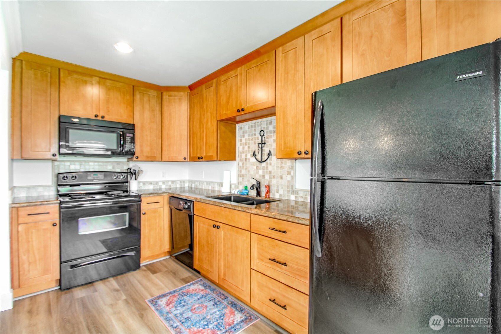 1902 W Prospect St. 112