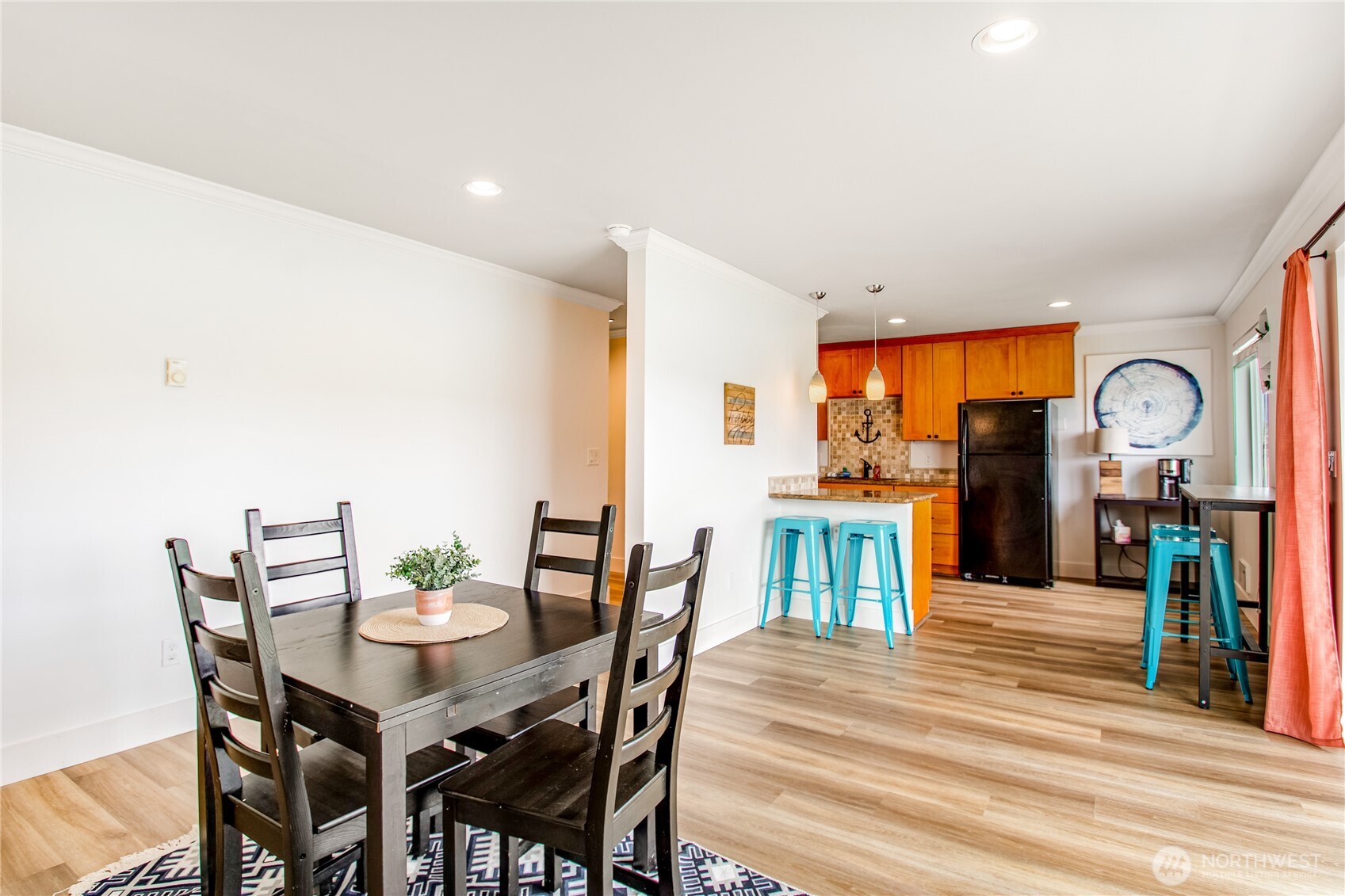 1902 W Prospect St. 112