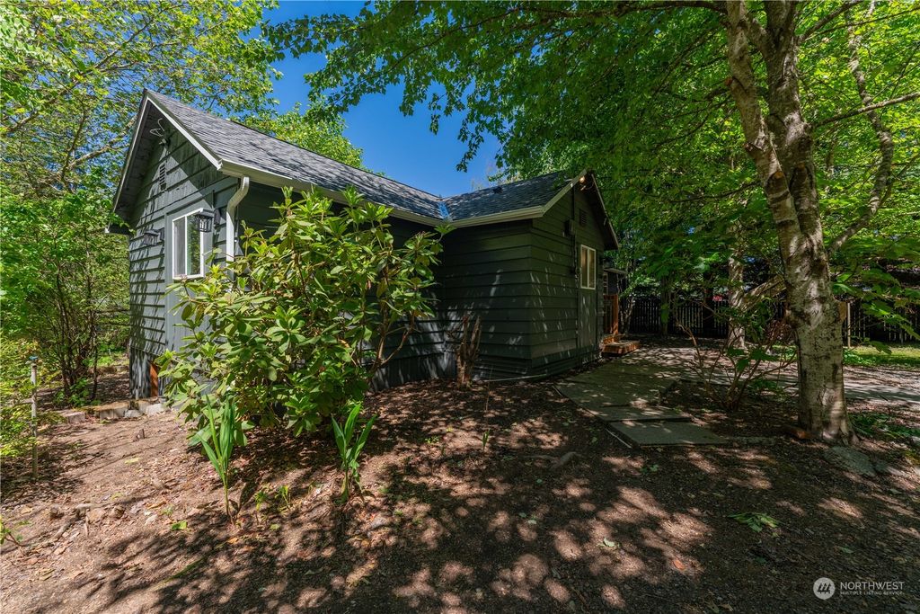 Photo of 4106 103rd Avenue SE, Lake Stevens, WA 98258 (MLS # 2248981)
