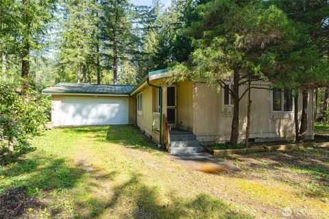 8333 Beaver Court Maple Falls WA 98266
