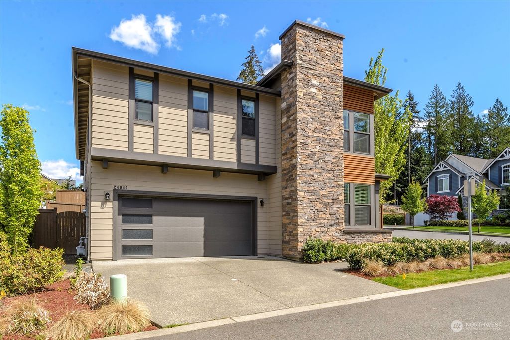 Photo of 24040 NE 14th Street, Sammamish, WA 98074 (MLS # 2234539)