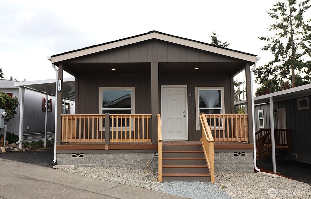 Photo of 3421 S 182nd Street #186, SeaTac, WA 98188 (MLS # 2435413)