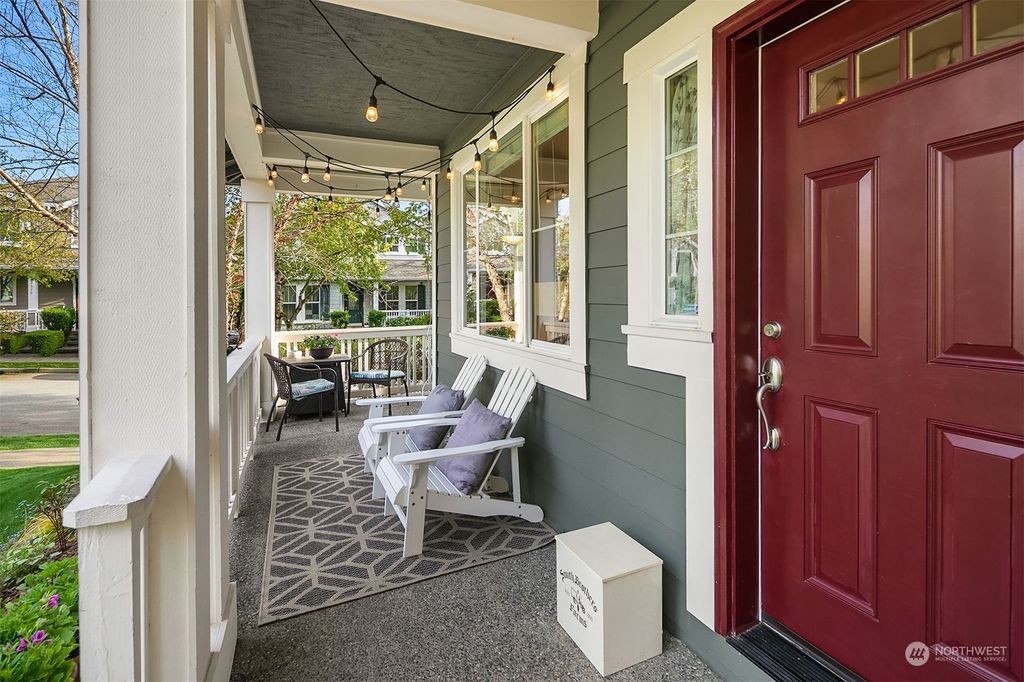 Photo of 2525 NE Northstar Lane, Issaquah, WA 98029 (MLS # 2063287)