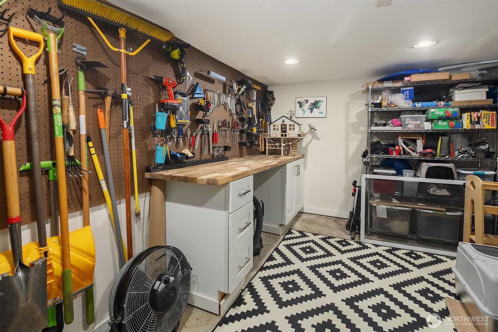 Burien, Washington 98166, United States, 4 Bedrooms Bedrooms, ,3 BathroomsBathrooms,Residential,Pending,129647