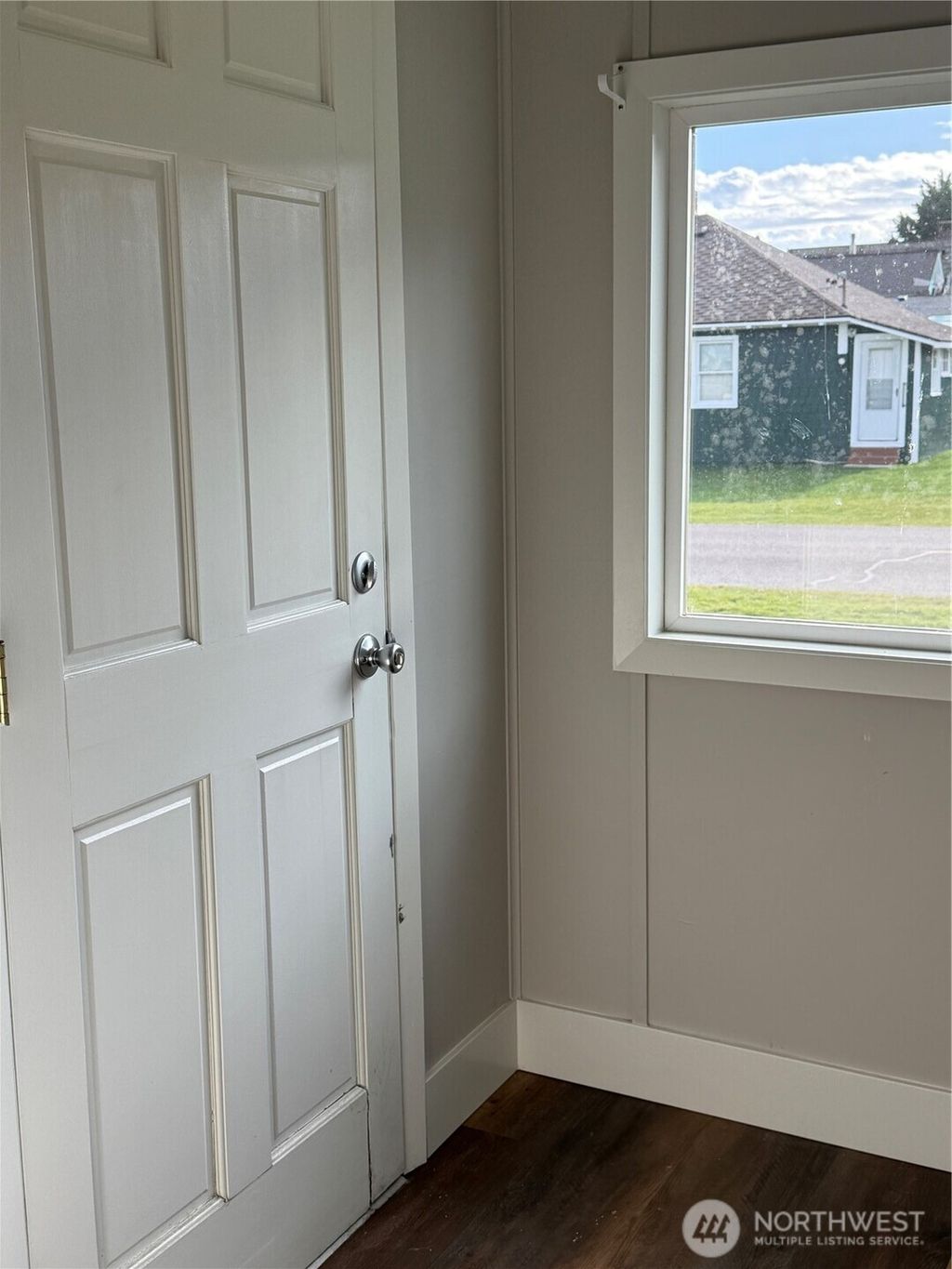 Photo of 106 6th Street NW, Long Beach, WA 98631 (MLS # 2472422)