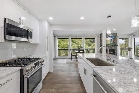 Photo of 6 168th Avenue NE, Bellevue, WA 98008 (MLS # 2566840)