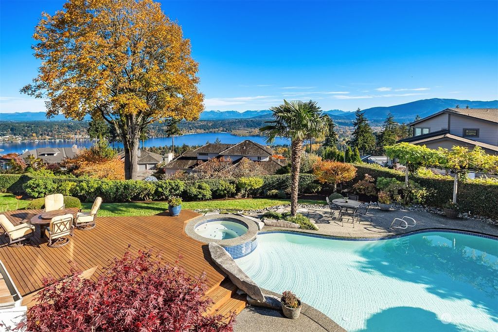 Photo of 17615 SE 46th Place, Bellevue, WA 98006 (MLS # 2311290)