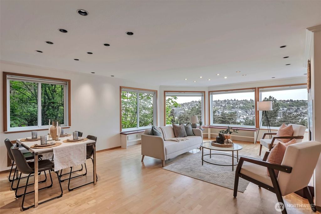 Photo of 1028 Lakeview Boulevard E #6, Seattle, WA 98102 (MLS # 2363407)