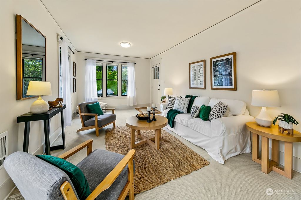 Photo of 5014 Bowen Place S, Seattle, WA 98118 (MLS # 2216124)