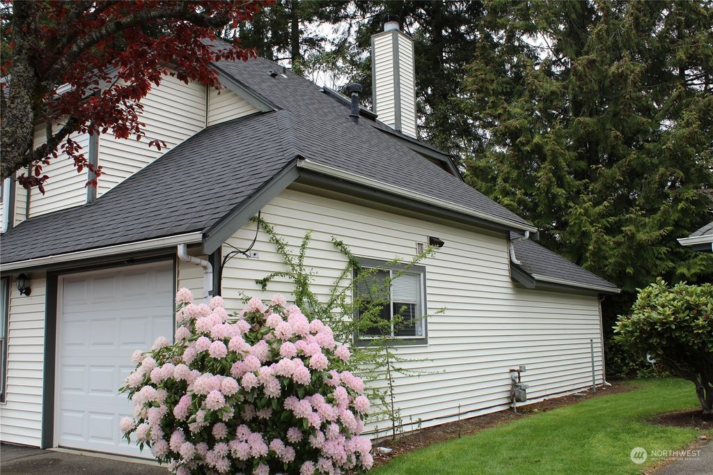 Photo of 312 S 328th Lane, Federal Way, WA 98003 (MLS # 2068610)