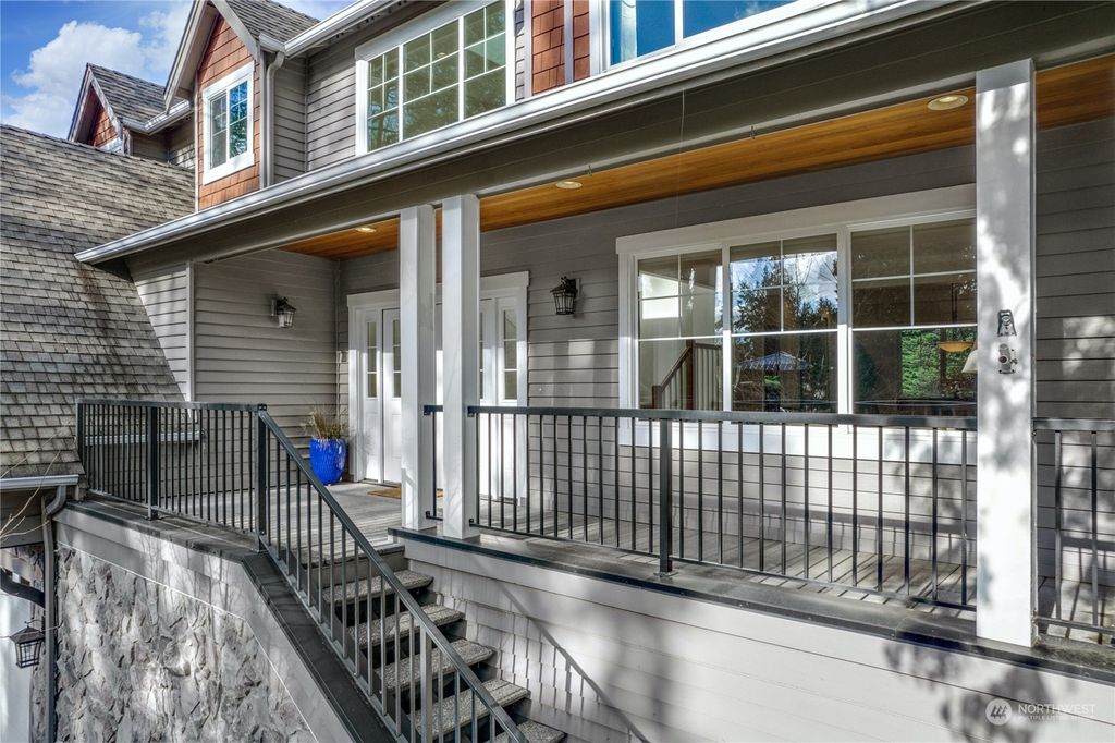 Photo of 12920 63rd Avenue NE, Kirkland, WA 98034 (MLS # 2042626)