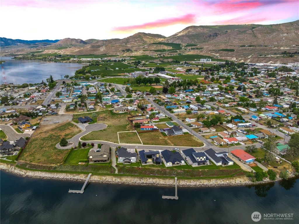 Photo of 713 1st Street S, Brewster, WA 98812 (MLS # 2485360)