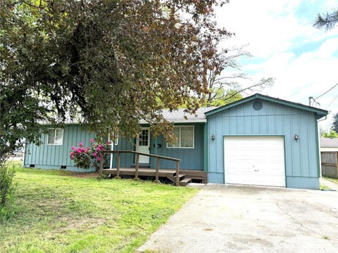 Photo of 912 Marion Street, Centralia, WA 98531 (MLS # 2456593)