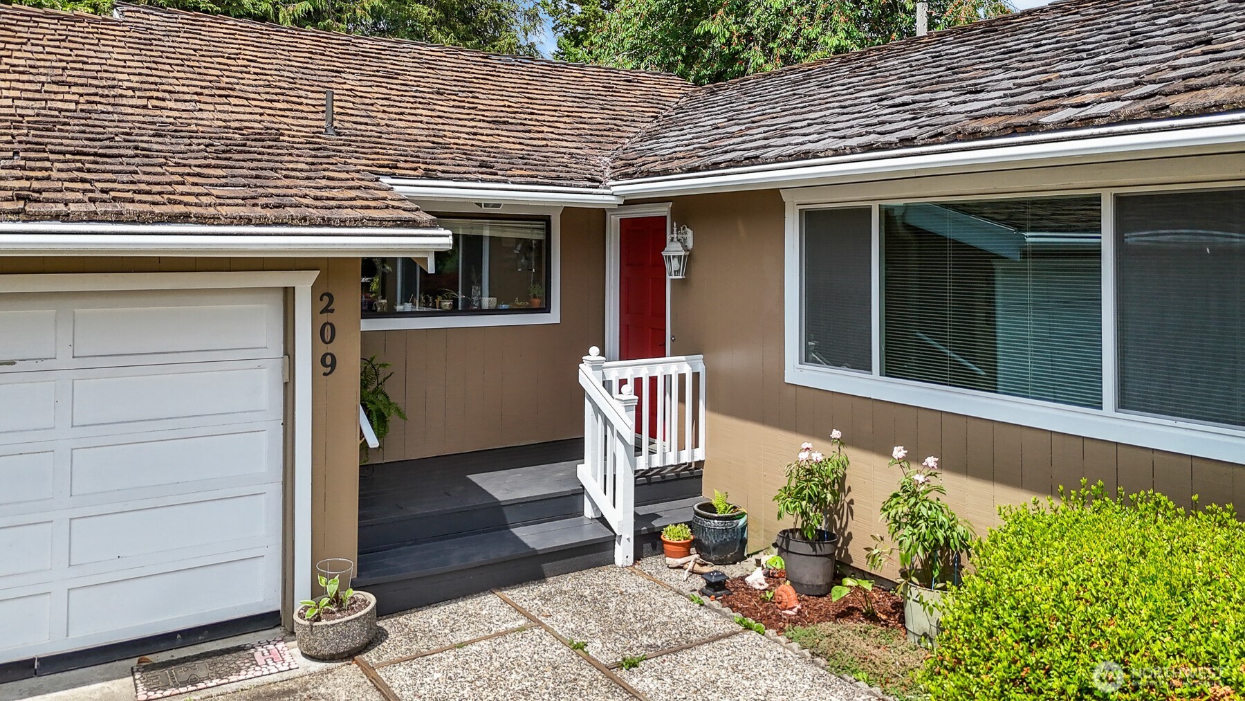 209 Old Hill Rd