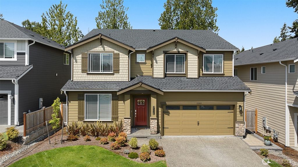 Photo of 12203 SE 9th Place SE, Lake Stevens, WA 98258 (MLS # 2381063)