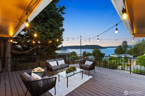 Photo of 7515 S Laurel Street, Seattle, WA 98178 (MLS # 2547645)