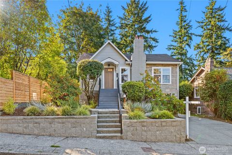 Photo of 557 NE 91st Street, Seattle, WA 98115 (MLS # 2445826)