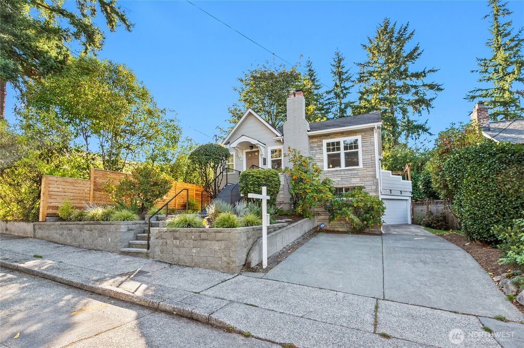 Photo of 557 NE 91st Street, Seattle, WA 98115 (MLS # 2445826)