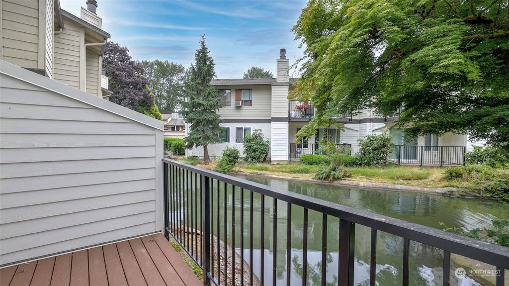 Photo of 1806 Maple Lane #C13, Kent, WA 98030 (MLS # 2303505)