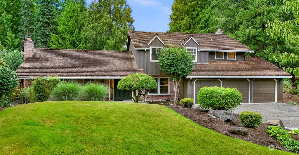 Photo of 2311 216th Place NE, Sammamish, WA 98074 (MLS # 2272236)
