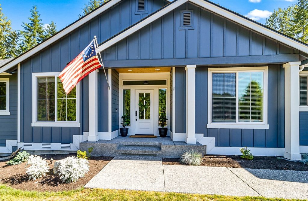 Photo of 13426 108th Street NE, Lake Stevens, WA 98258 (MLS # 2404707)