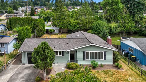 Photo of 2524 Ontario Street, Bellingham, WA 98226 (MLS # 2556421)