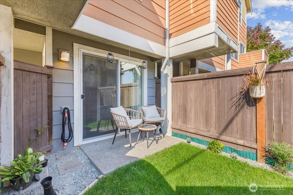 Photo of 1719 SW Henderson Street, Seattle, WA 98106 (MLS # 2504388)