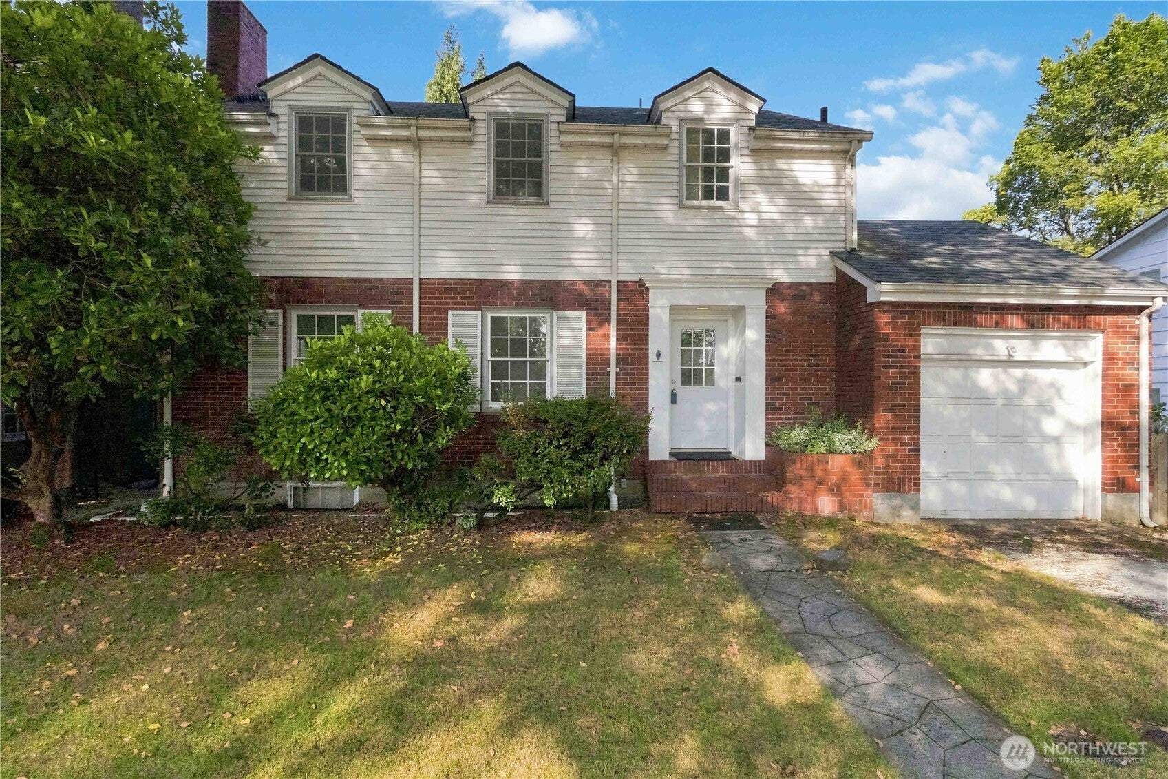 2809 Nichols Boulevard