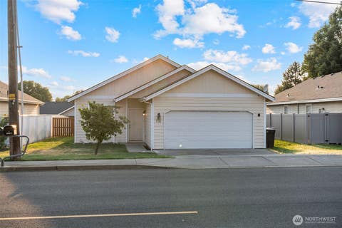 Photo of 721 Wellington Avenue, Walla Walla, WA 99362 (MLS # 2537288)