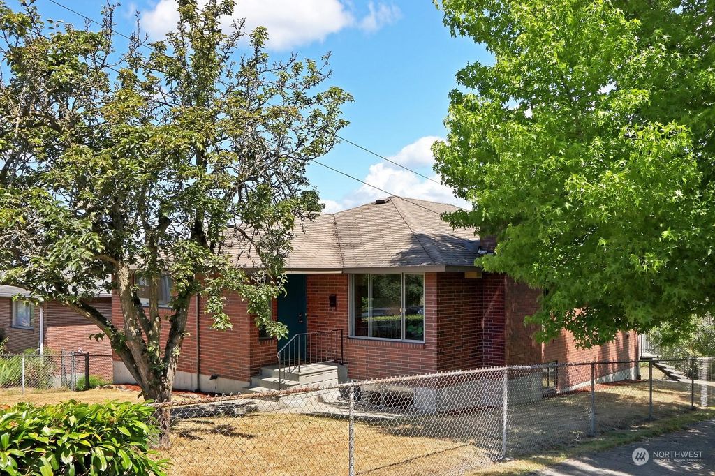 Photo of 2720 19th Avenue S, Seattle, WA 98144 (MLS # 2136216)