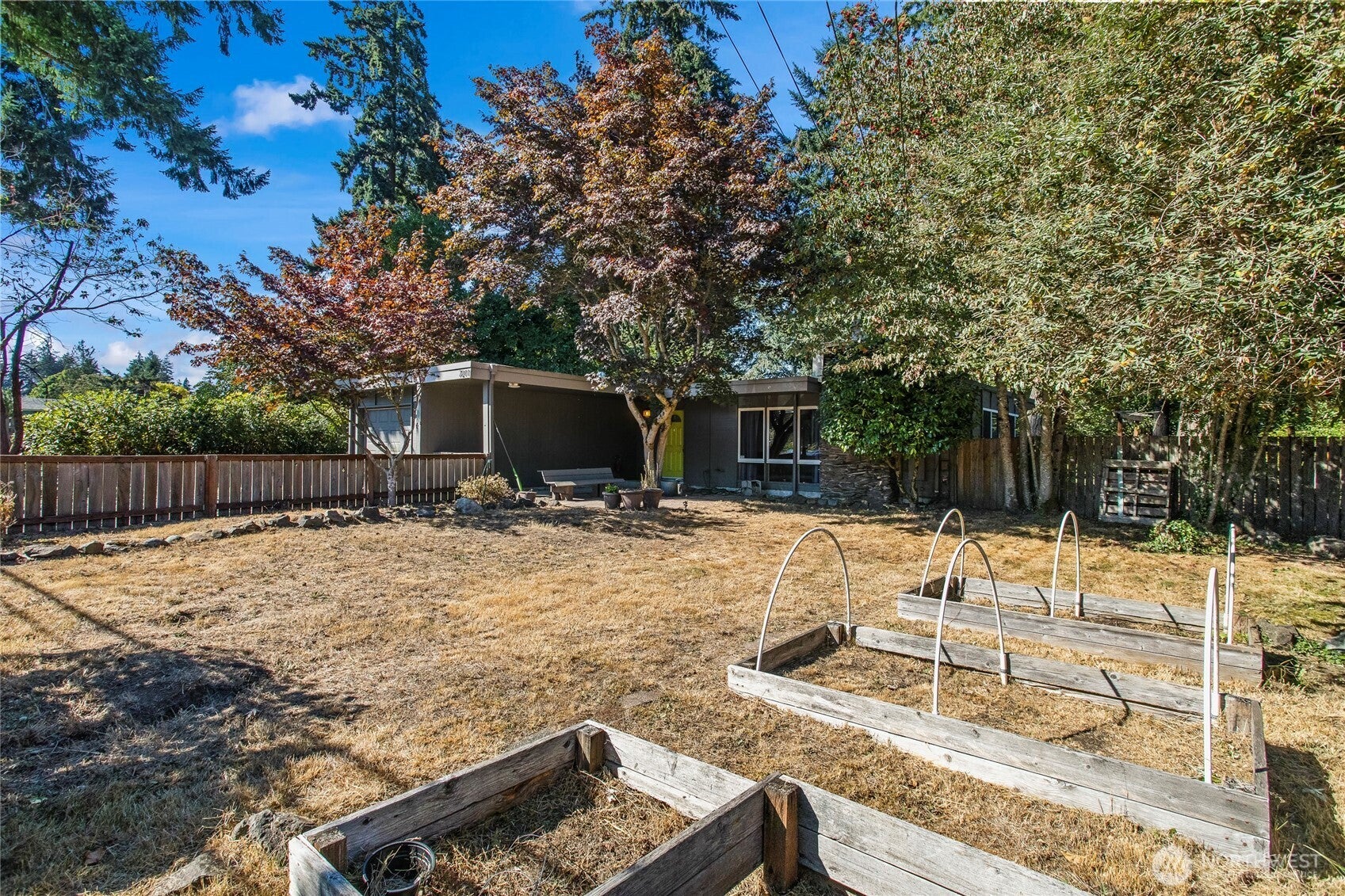 7211 44th Street W