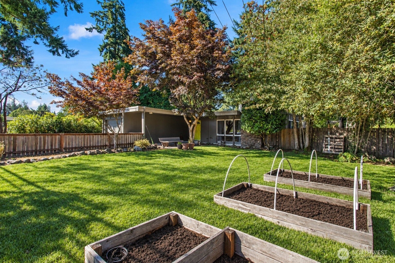 7211 44th Street W