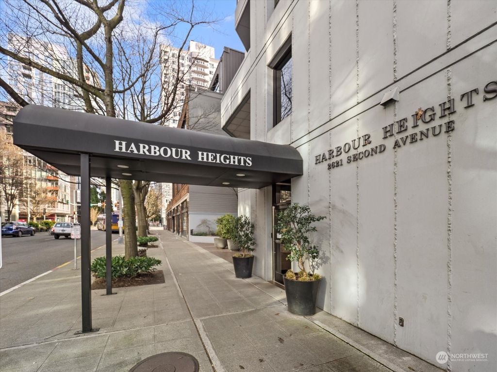 Photo of 2621 2nd Avenue #1005, Seattle, WA 98121 (MLS # 2209623)