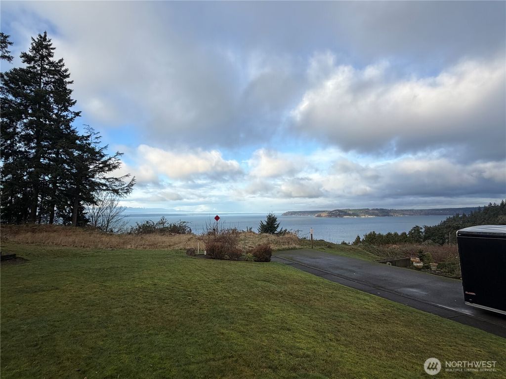 Photo of 6730 139th Place SW, Edmonds, WA 98026 (MLS # 2461174)