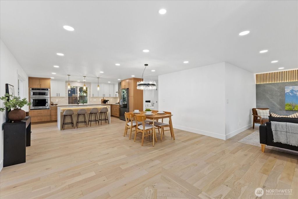 Photo of 10210 163rd Avenue NE, Redmond, WA 98052 (MLS # 2508091)