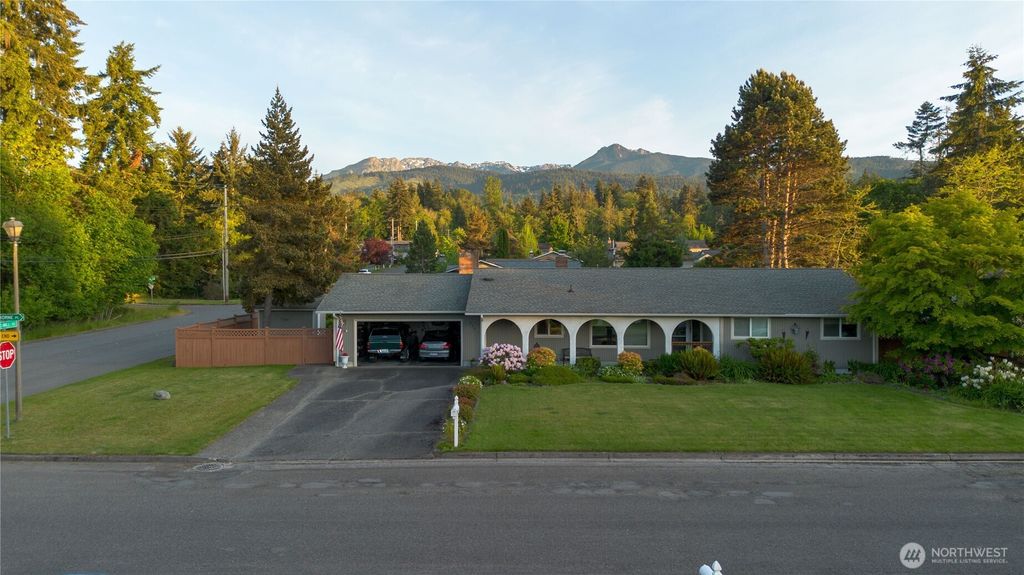Photo of 230 E Hawthorne Place, Port Angeles, WA 98362 (MLS # 2530287)
