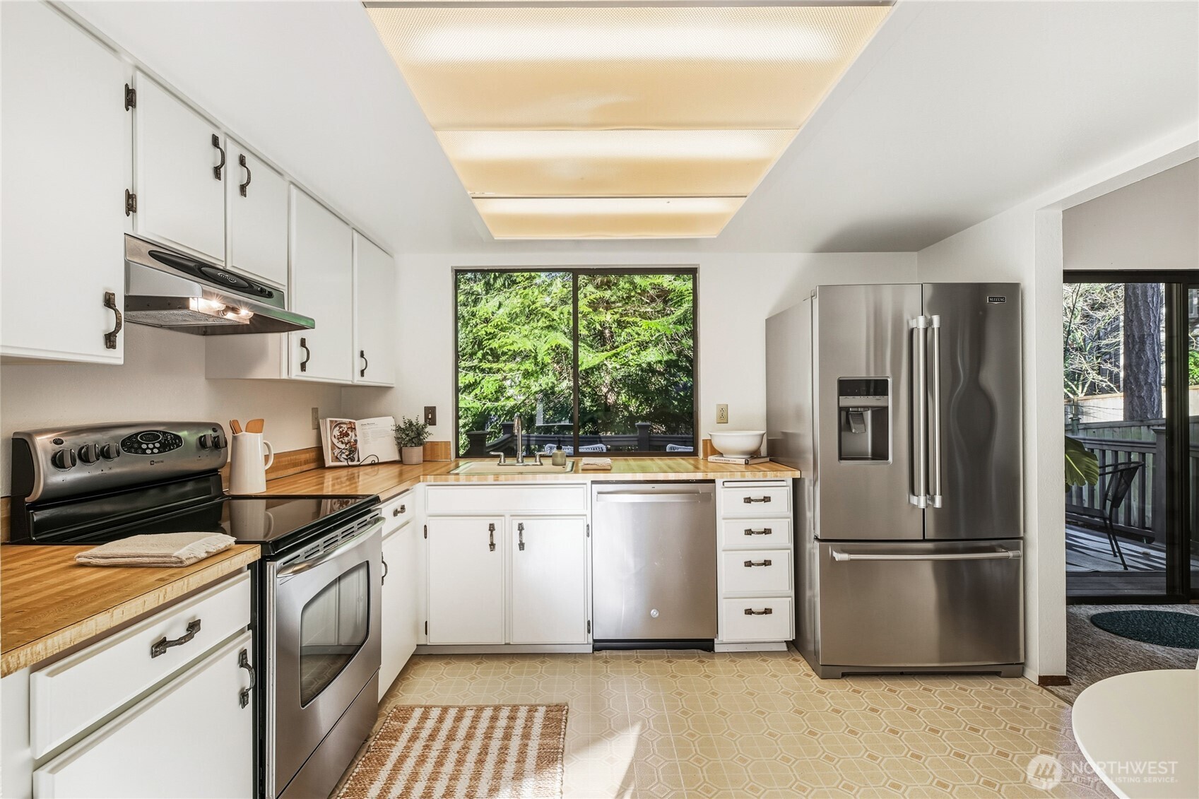 10027 169th Avenue NE